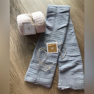 Infant photography swaddles, NWT